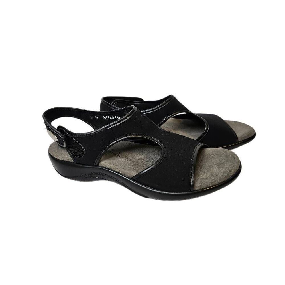 SAS Harmony sandals, heel strap, black. Size 7.